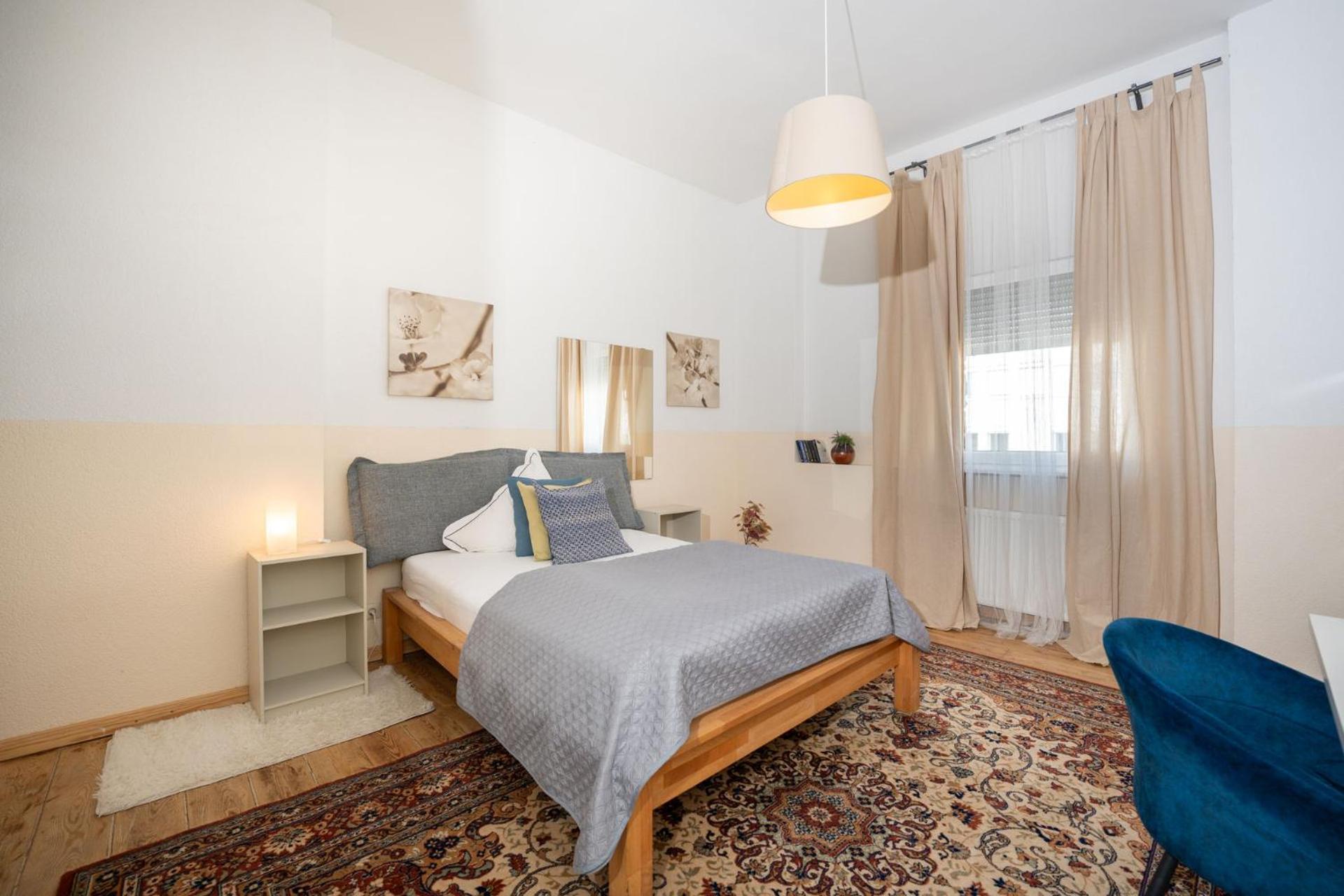 Charmante Privatzimmer In Der Stadt Coblenza Esterno foto