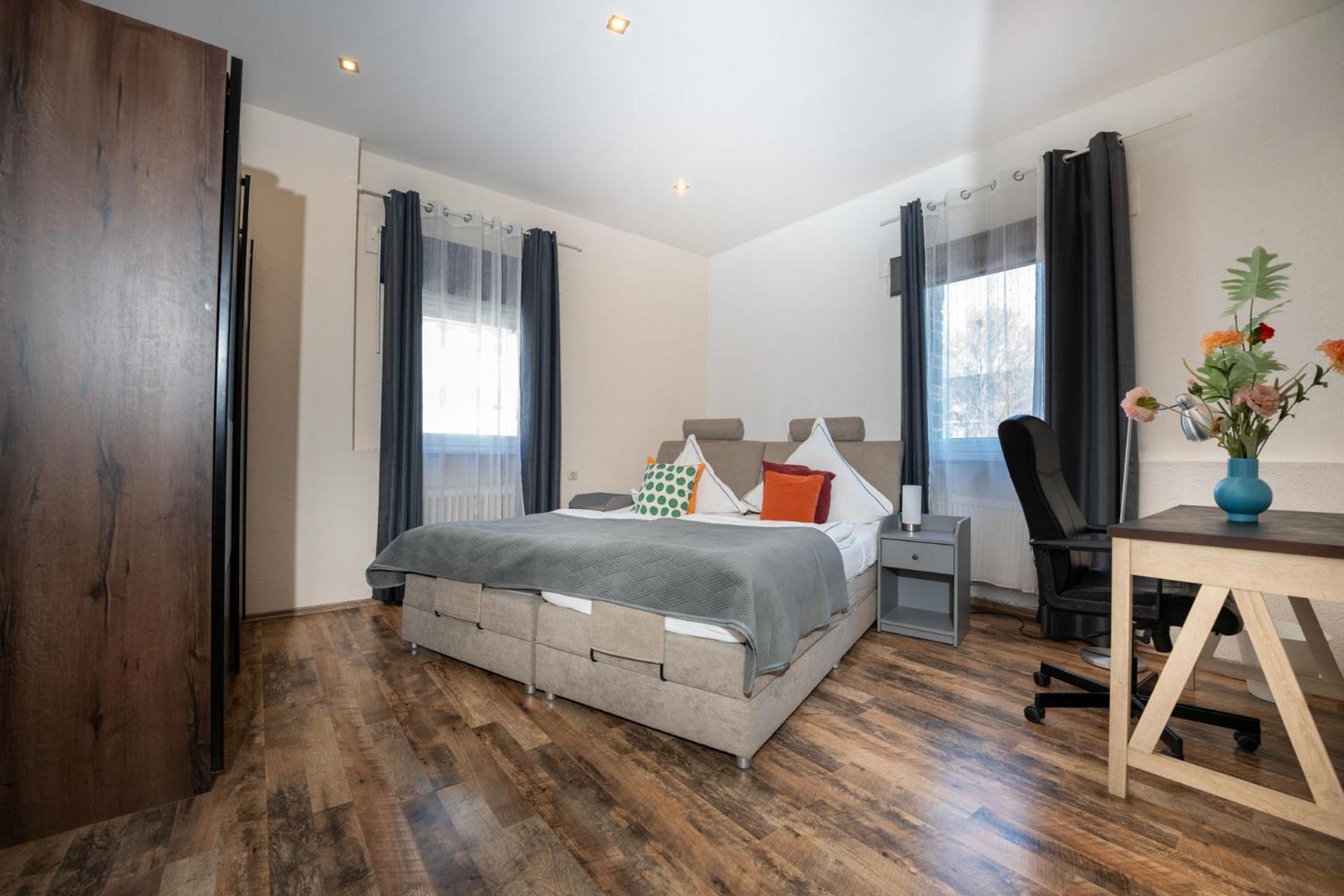 Charmante Privatzimmer In Der Stadt Coblenza Esterno foto