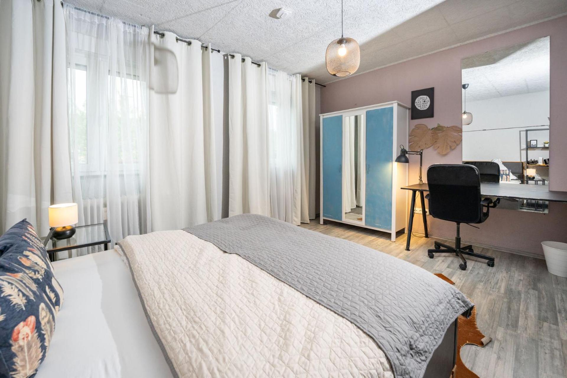 Charmante Privatzimmer In Der Stadt Coblenza Esterno foto